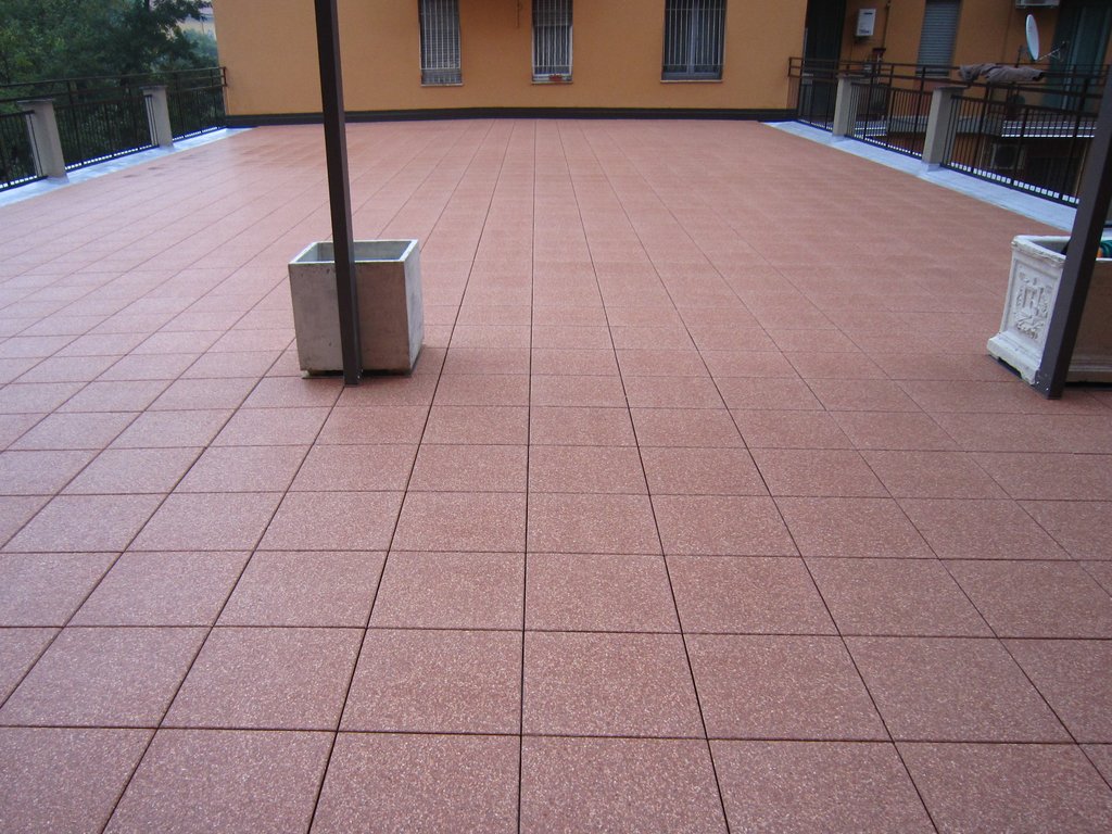 Terrazzo con pavimento trasparente: il terrazzo con pavimento ... Pavimento decorazione Terrazzo